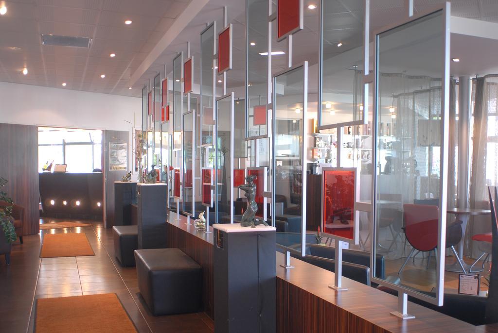 Hotel De Loire Et Restaurant Les Bateliers Trelaze Luaran gambar